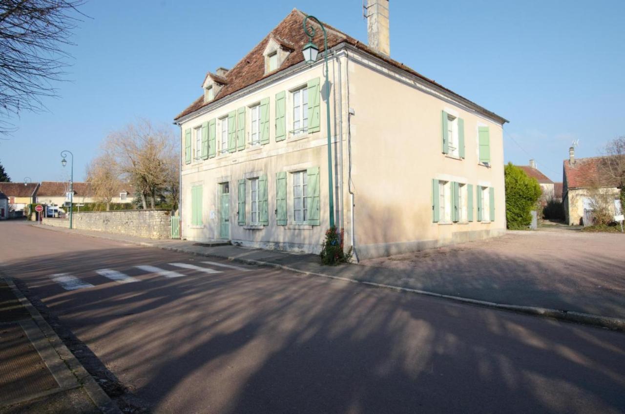Gite Communal 150 Sainpuits エクステリア 写真